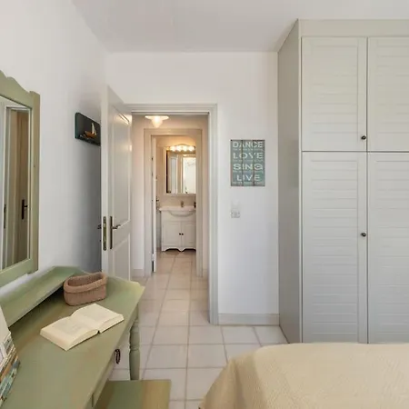 Isterni - 3 Bedroom Sea View 13 Min Naousa - Blue Coral 1 Apartment