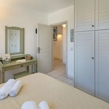 Apartment Isterni - 3 Bedroom Sea View 13 Min Naousa - Blue Coral 1